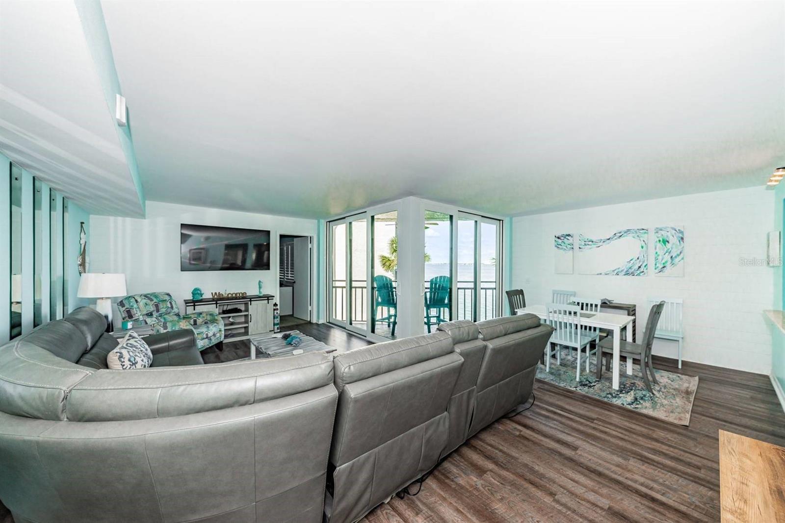 Image 7 of 19 For 5505 Puerta Del Sol Boulevard S 325