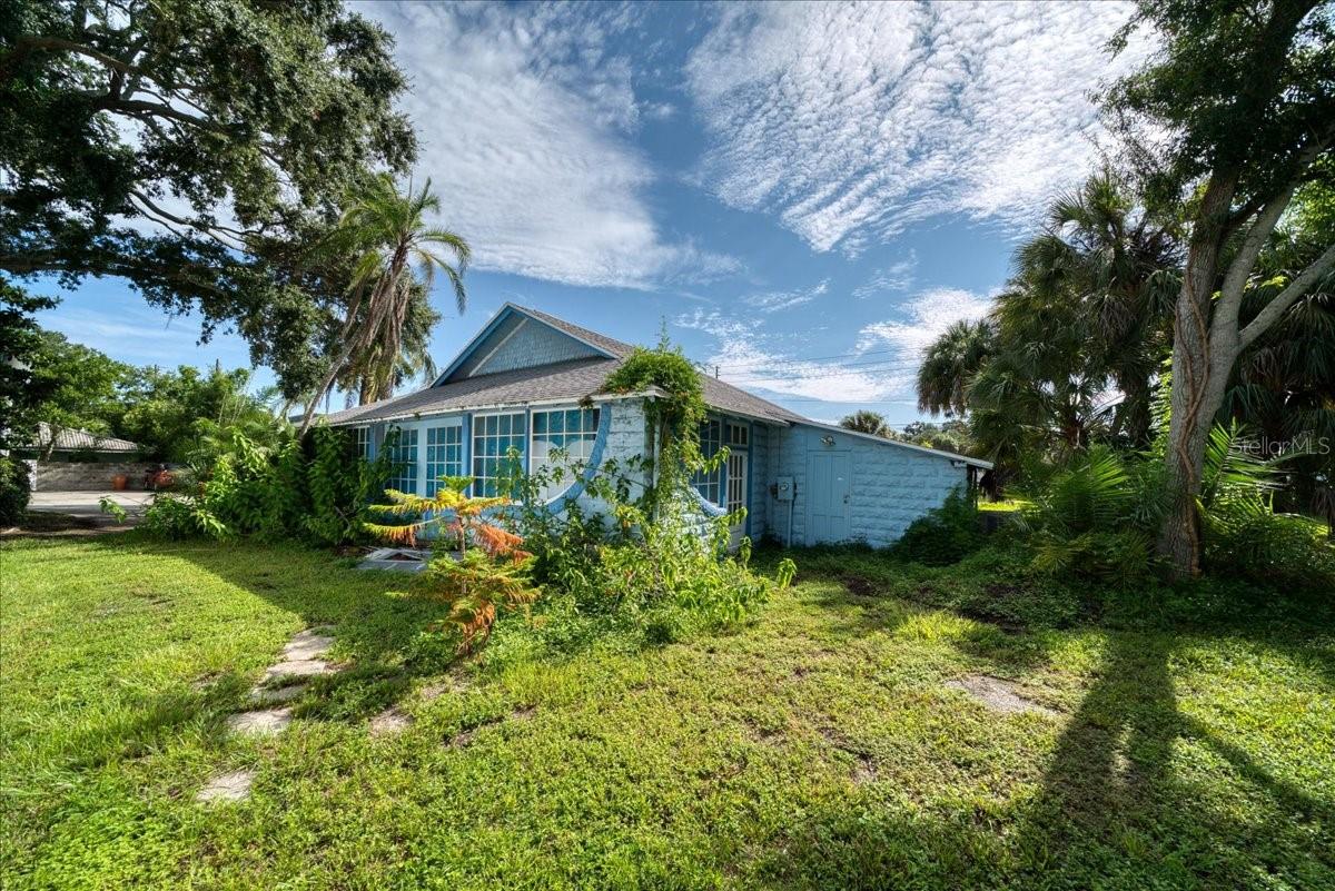 Image 18 of 24 For 1040 Broadway