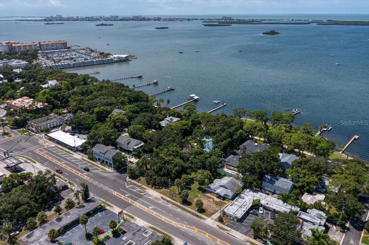 Image 4 of 24 For 1040 Broadway