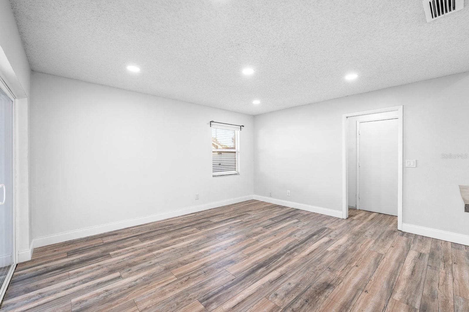 Image 20 of 33 For 12130 Wildbrook Drive