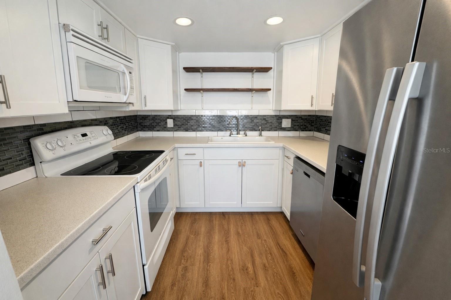 Image 2 of 10 For 11720 Park Boulevard 102