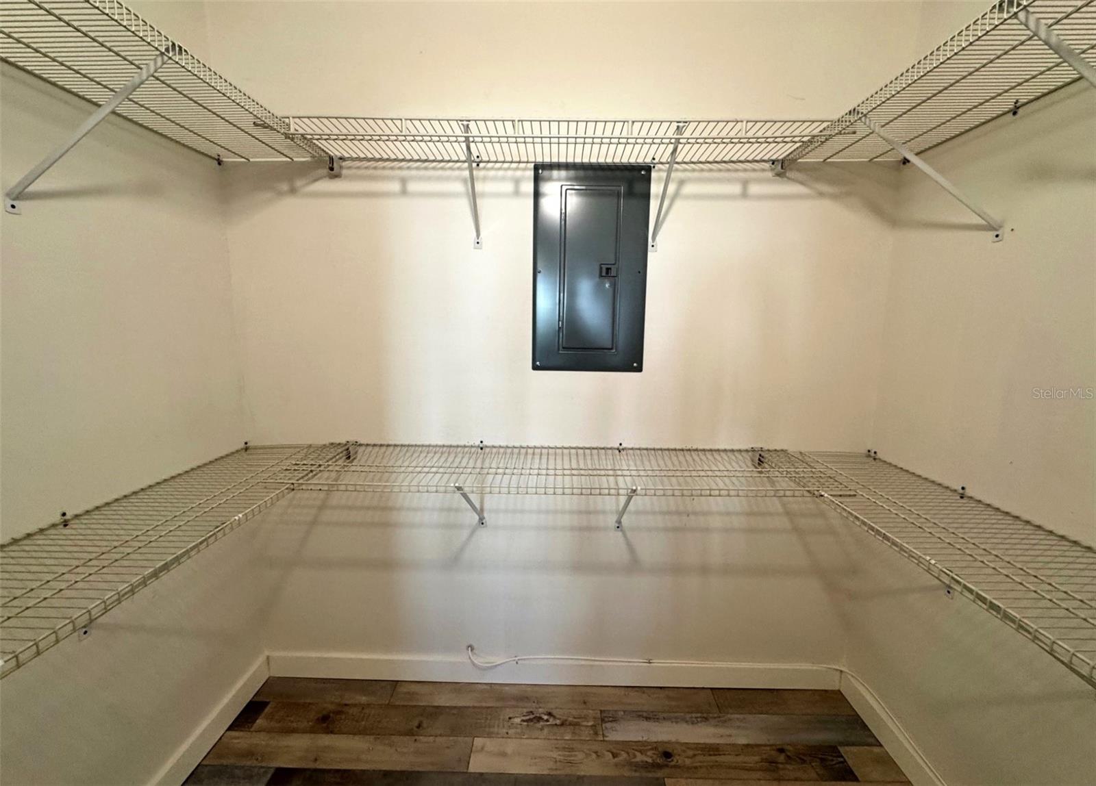 Image 9 of 10 For 11720 Park Boulevard 102