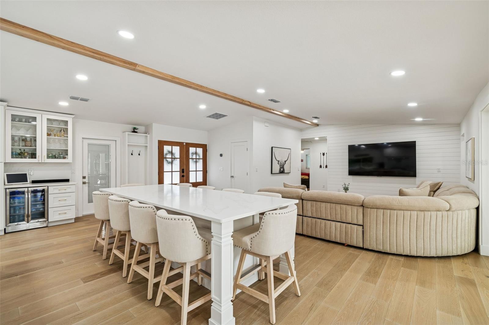 Image 11 of 55 For 5213 Venetian Boulevard Ne