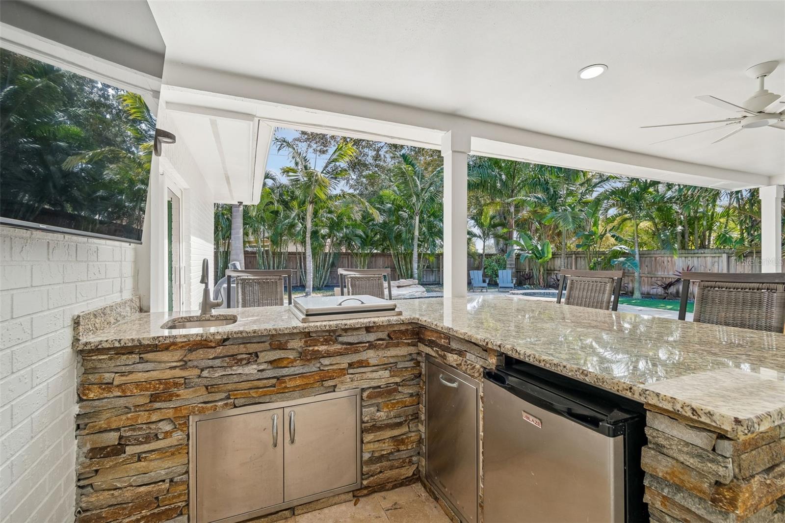 Image 43 of 55 For 5213 Venetian Boulevard Ne