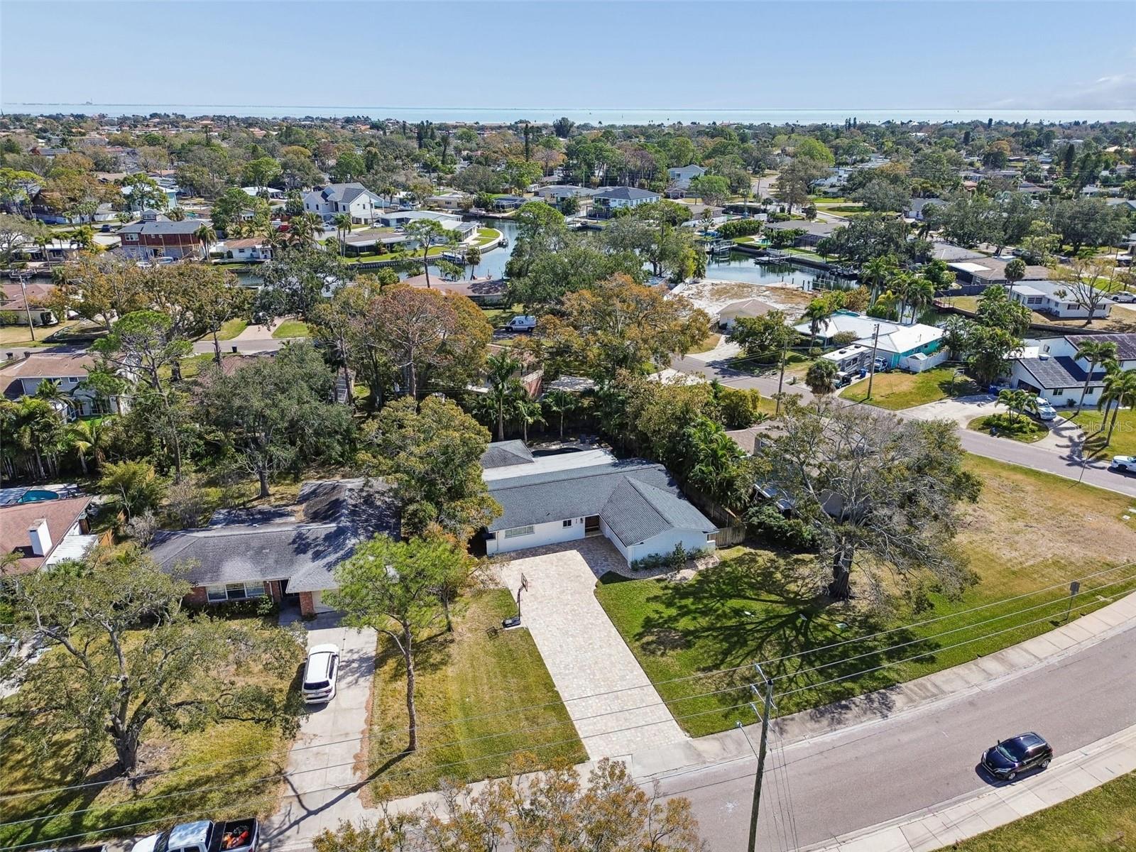 Image 52 of 55 For 5213 Venetian Boulevard Ne