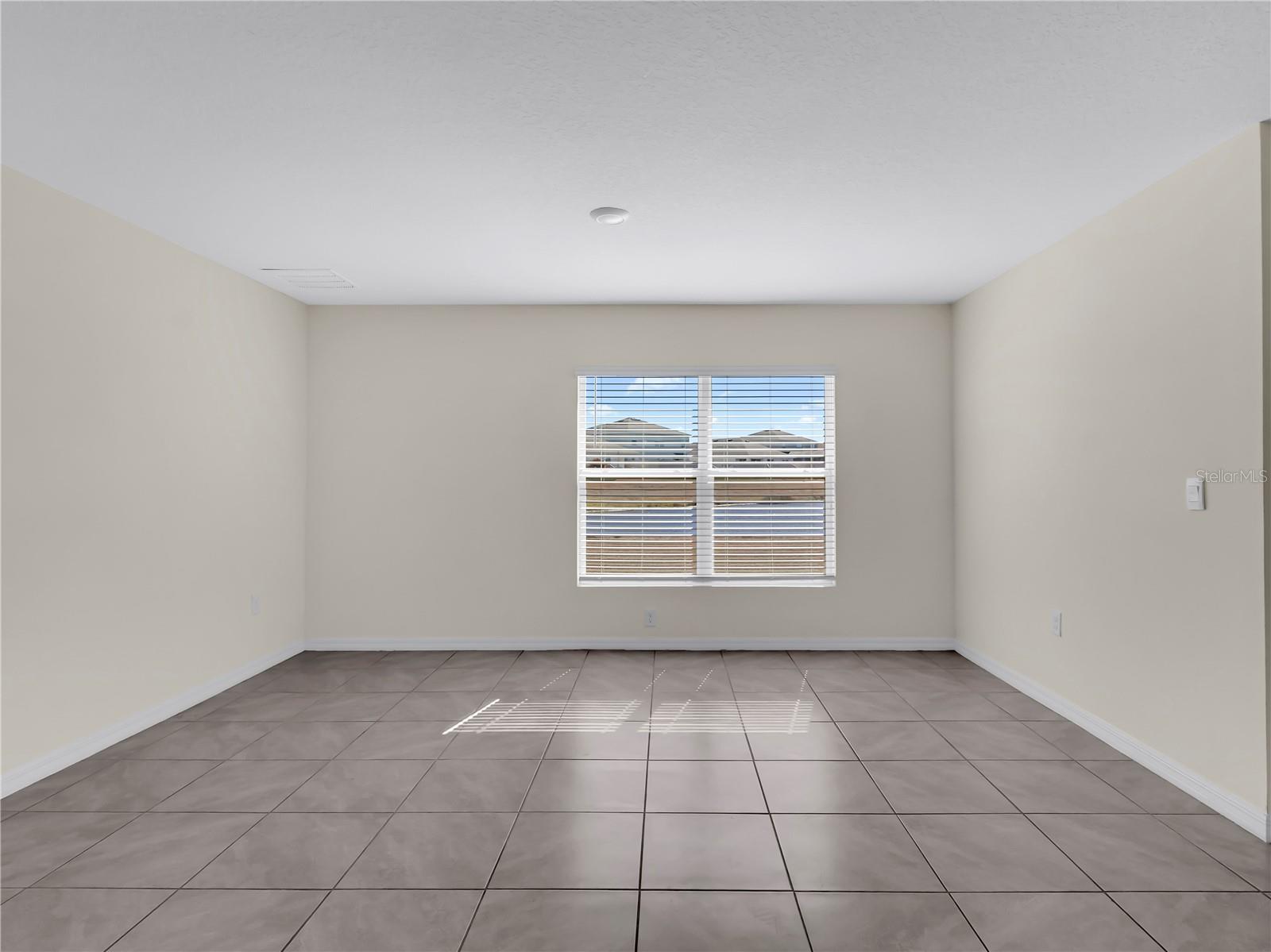 Image 21 of 42 For 16616 Windmill Forge Pass