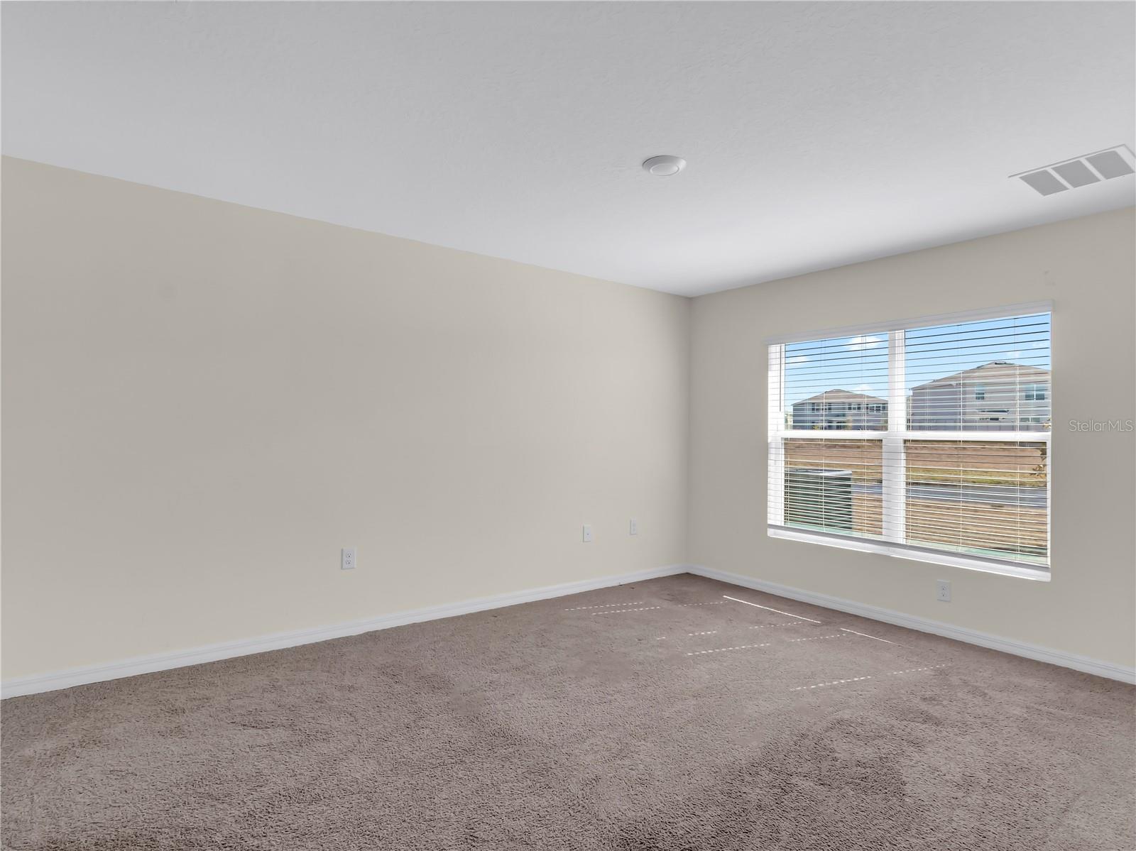 Image 25 of 42 For 16616 Windmill Forge Pass