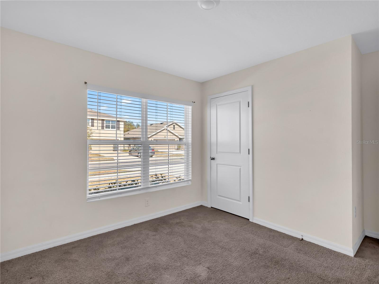 Image 7 of 42 For 16616 Windmill Forge Pass