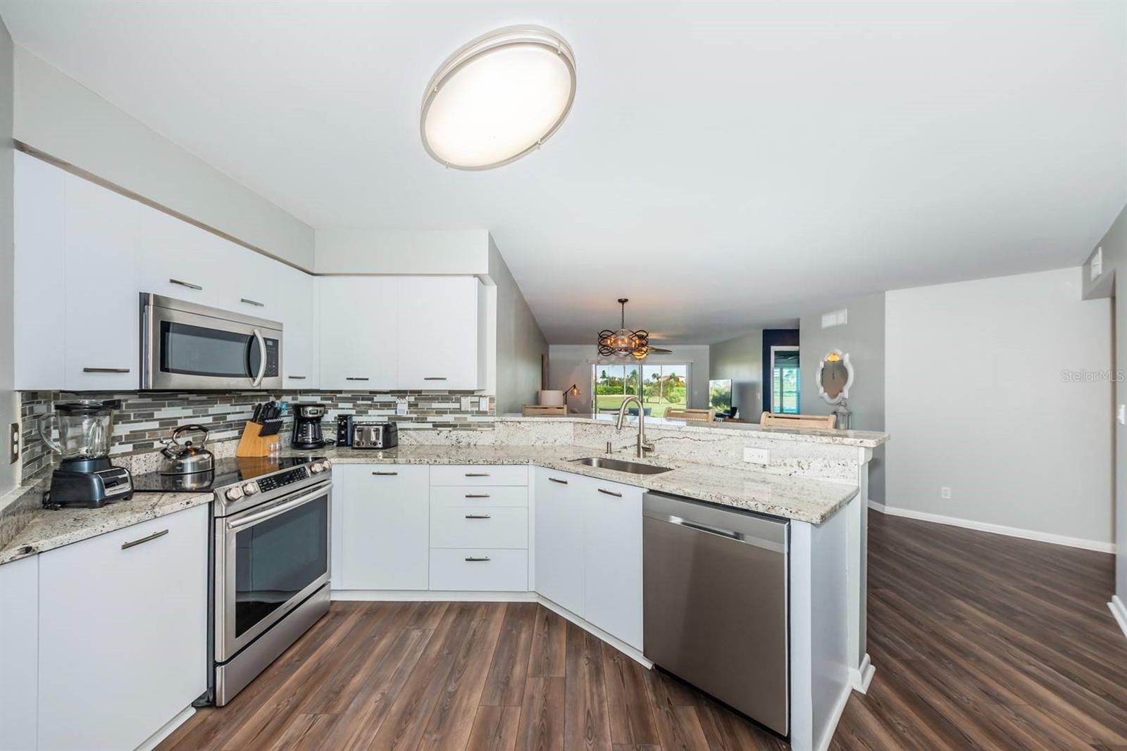 Image 4 of 18 For 6151 Bahia Del Mar Boulevard 120