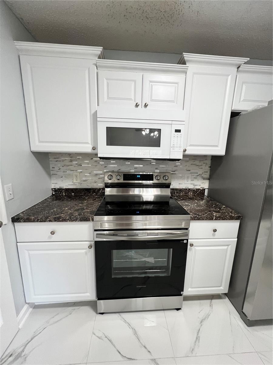 Listing photo id 1 for 3550 Tobago Lane 304