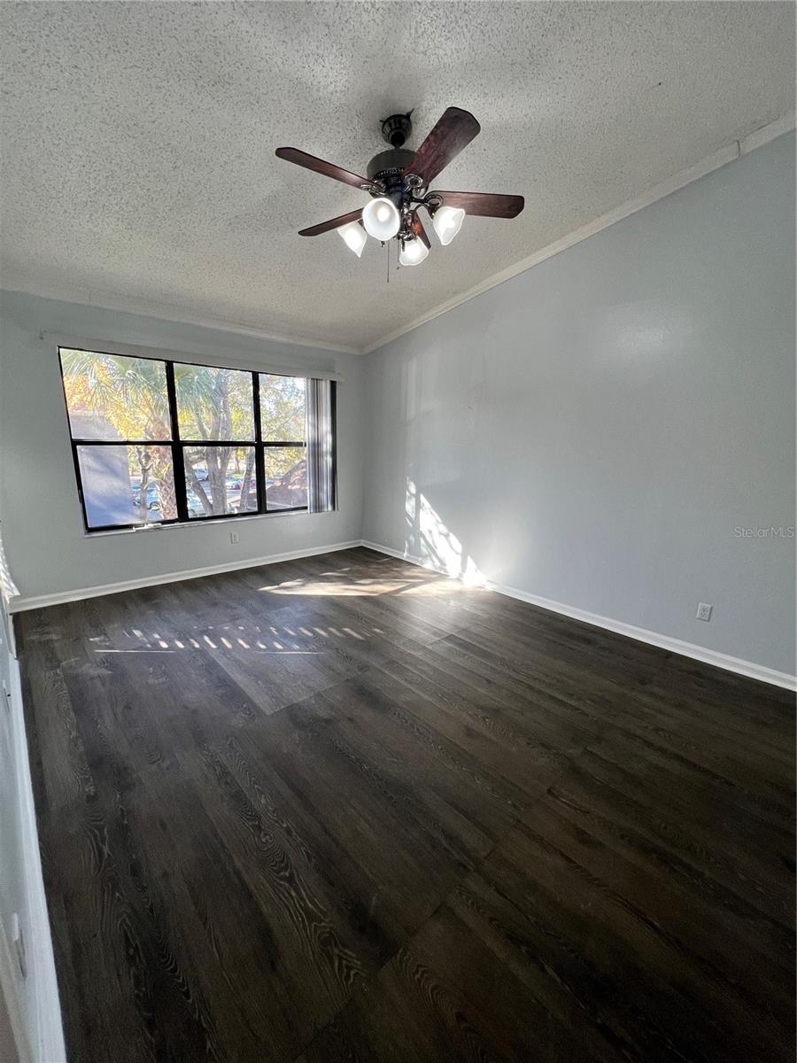 Listing photo id 4 for 3550 Tobago Lane 304