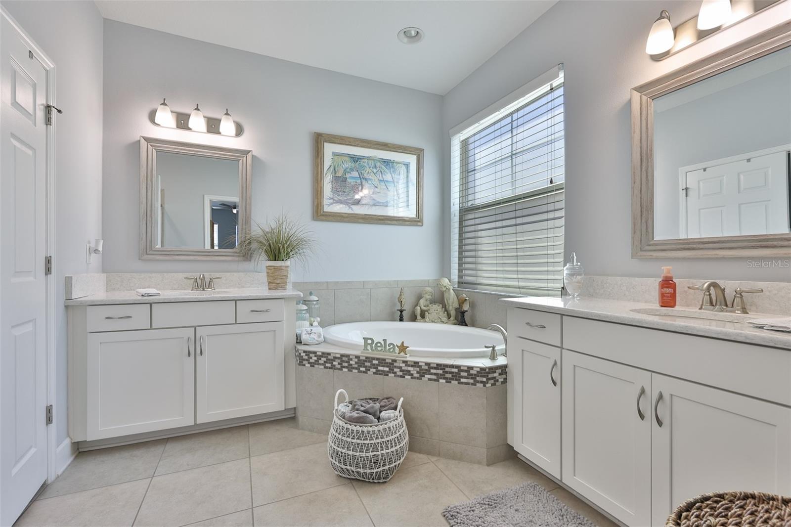 Image 23 of 75 For 5227 Admiral Pointe Drive