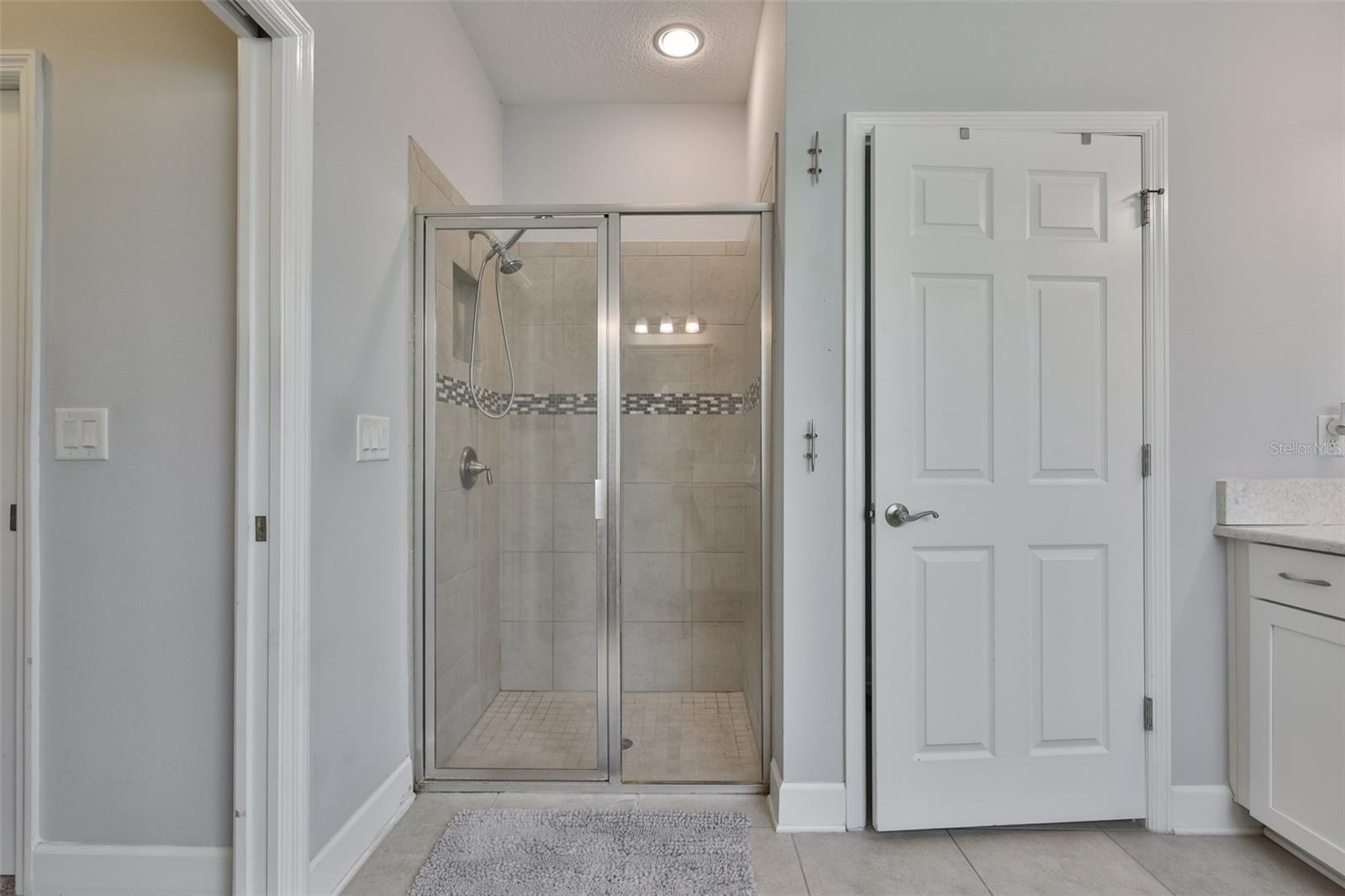 Image 24 of 75 For 5227 Admiral Pointe Drive