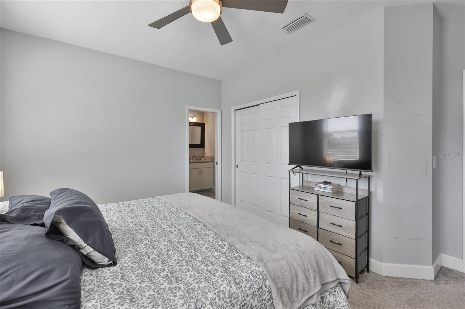 Image 34 of 75 For 5227 Admiral Pointe Drive