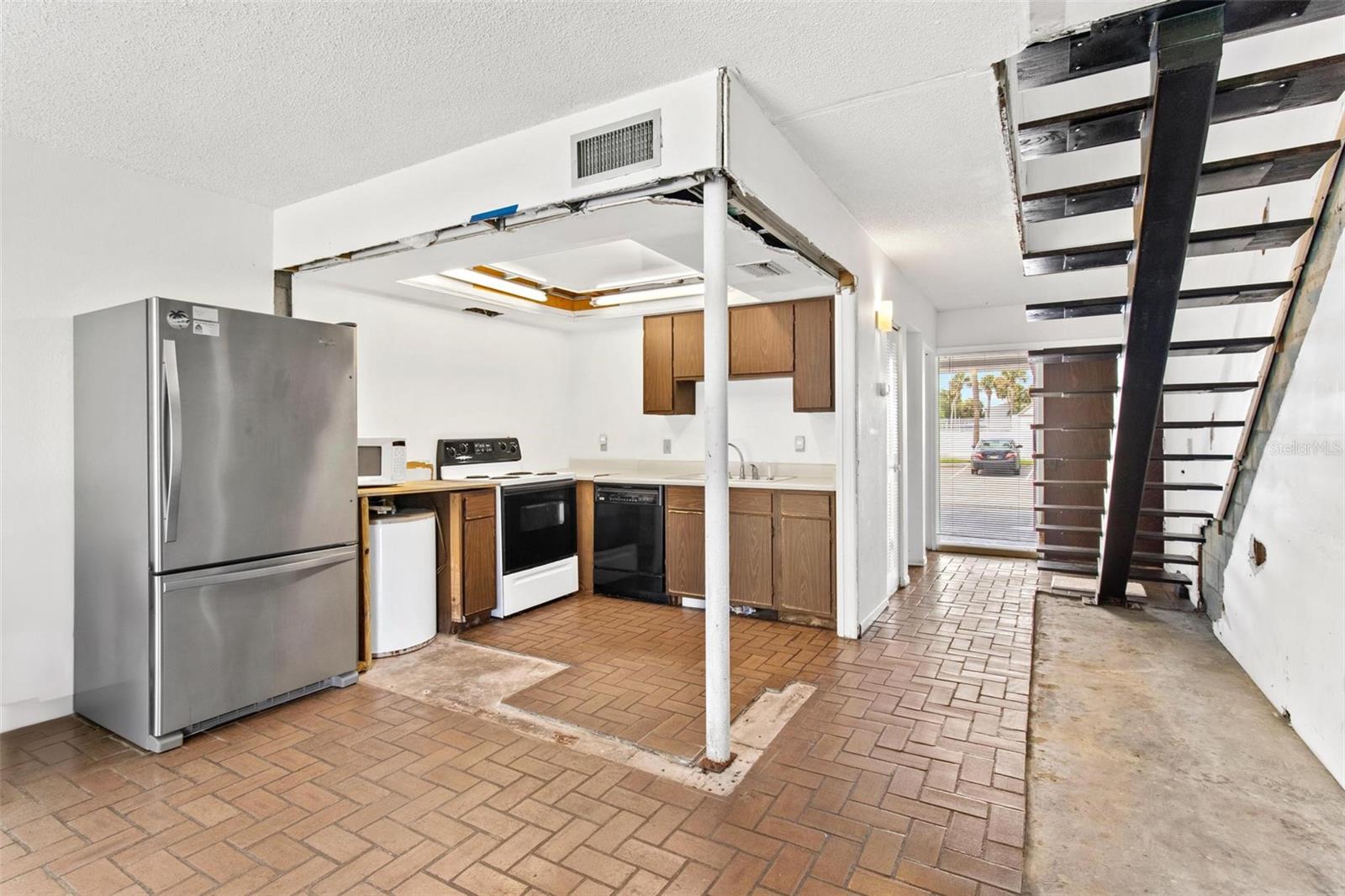 Image 19 of 29 For 2075 Lakewood Club Drive S 6a