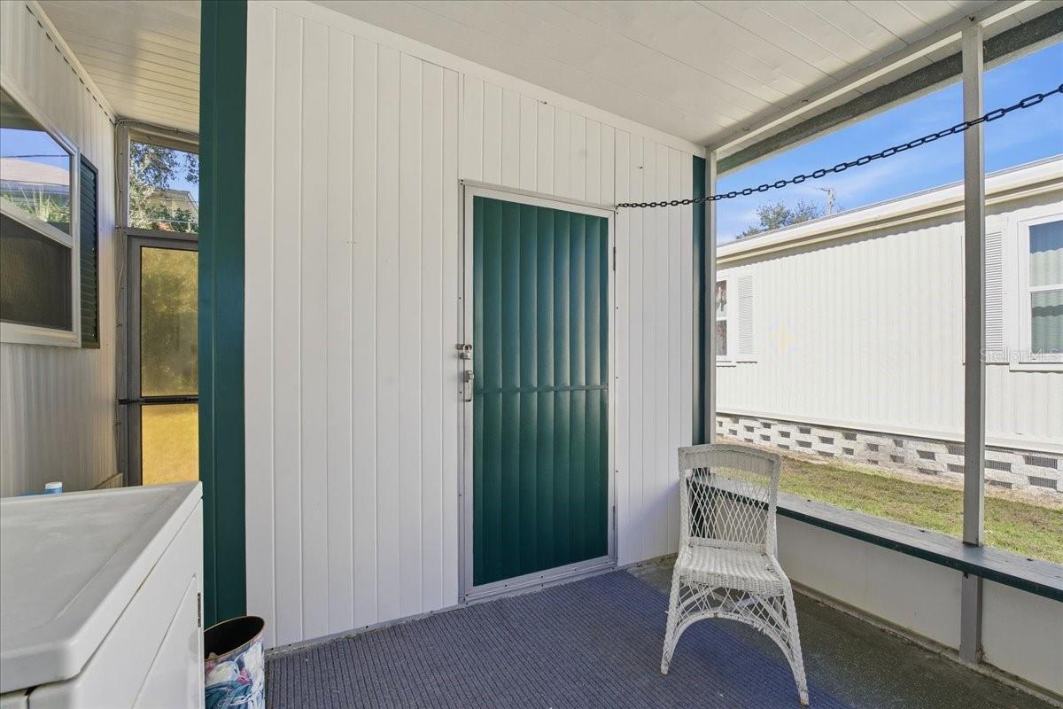 Image 22 of 35 For 130 Patricia Avenue 113