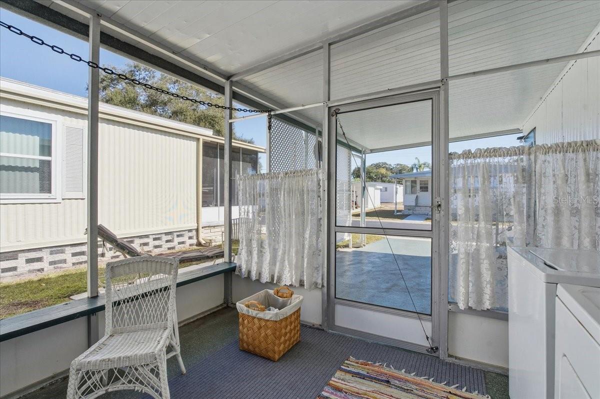 Image 24 of 35 For 130 Patricia Avenue 113