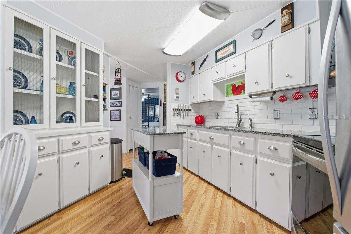 Image 7 of 35 For 130 Patricia Avenue 113