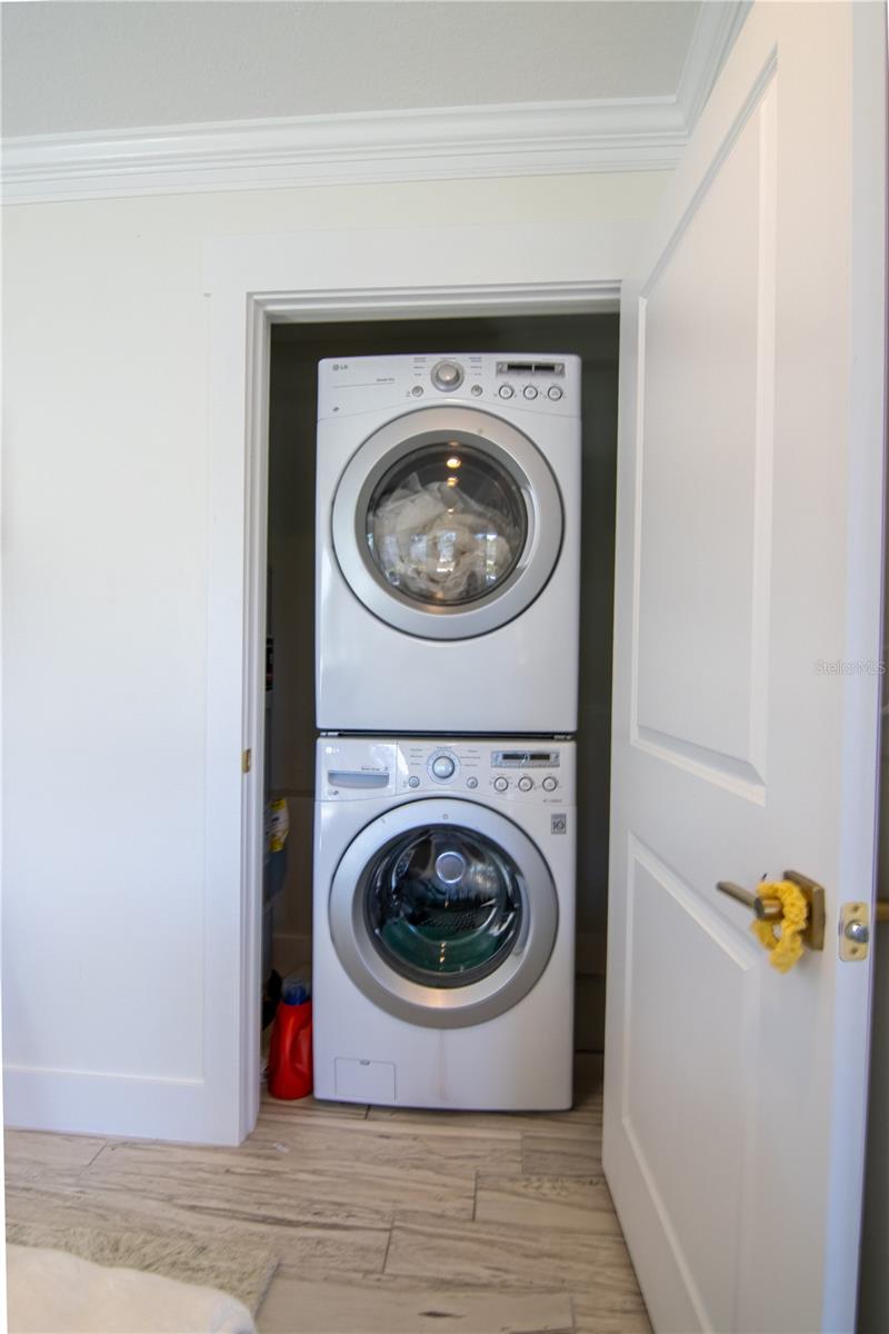 Image 15 of 50 For 600 43rd Avenue Ne