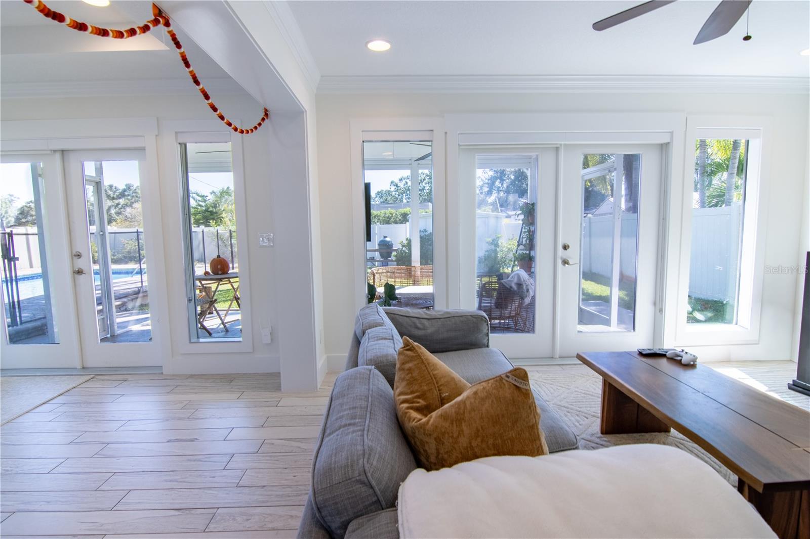 Image 16 of 50 For 600 43rd Avenue Ne