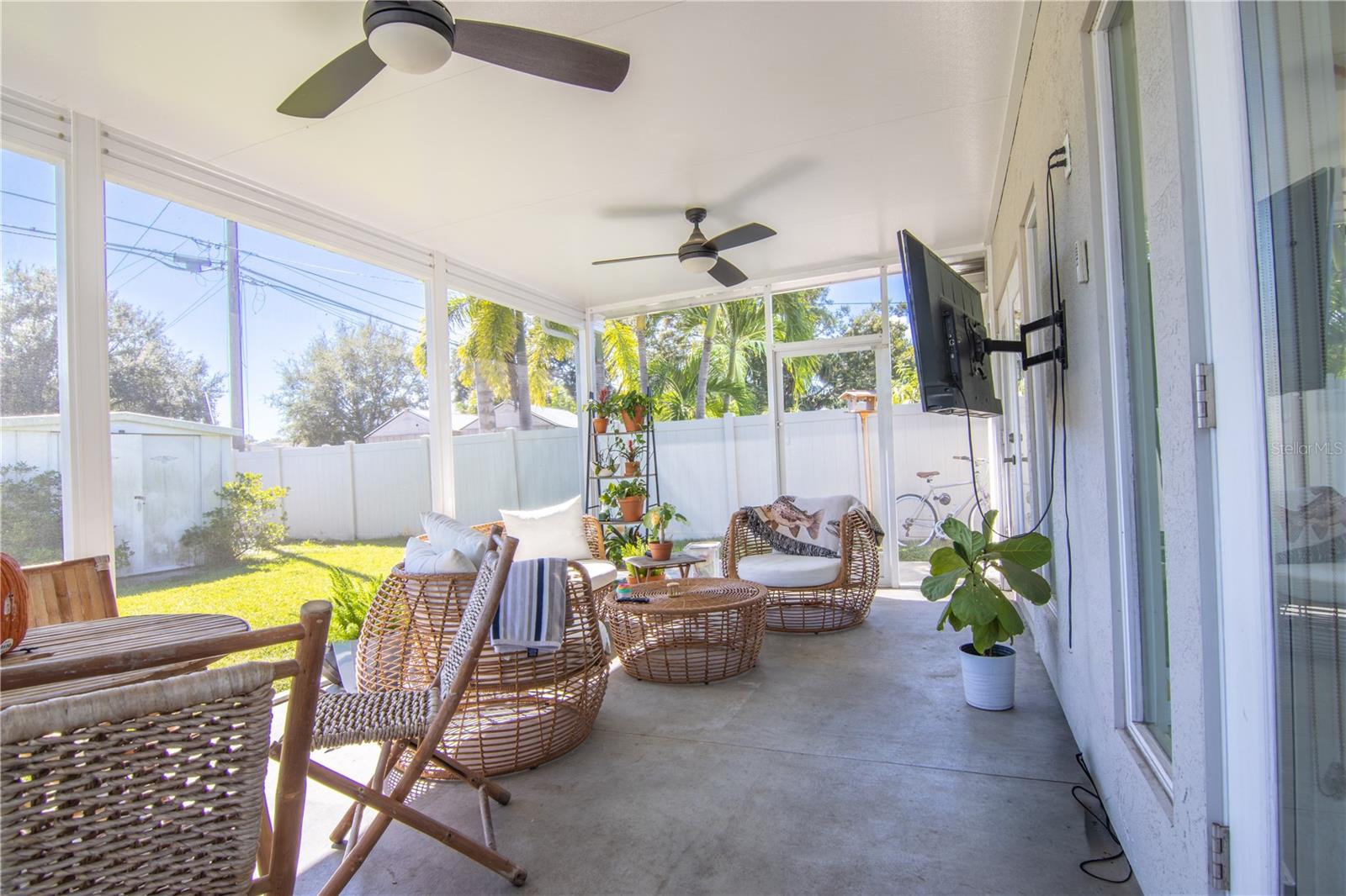 Image 19 of 50 For 600 43rd Avenue Ne