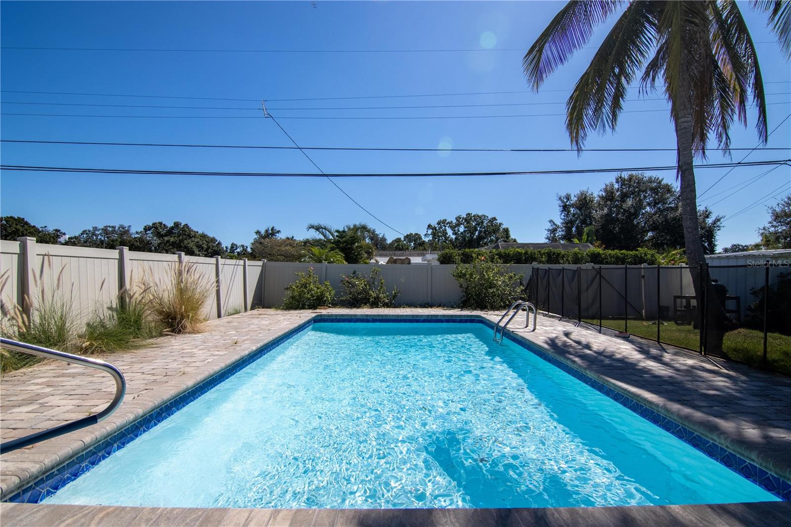 Image 21 of 50 For 600 43rd Avenue Ne