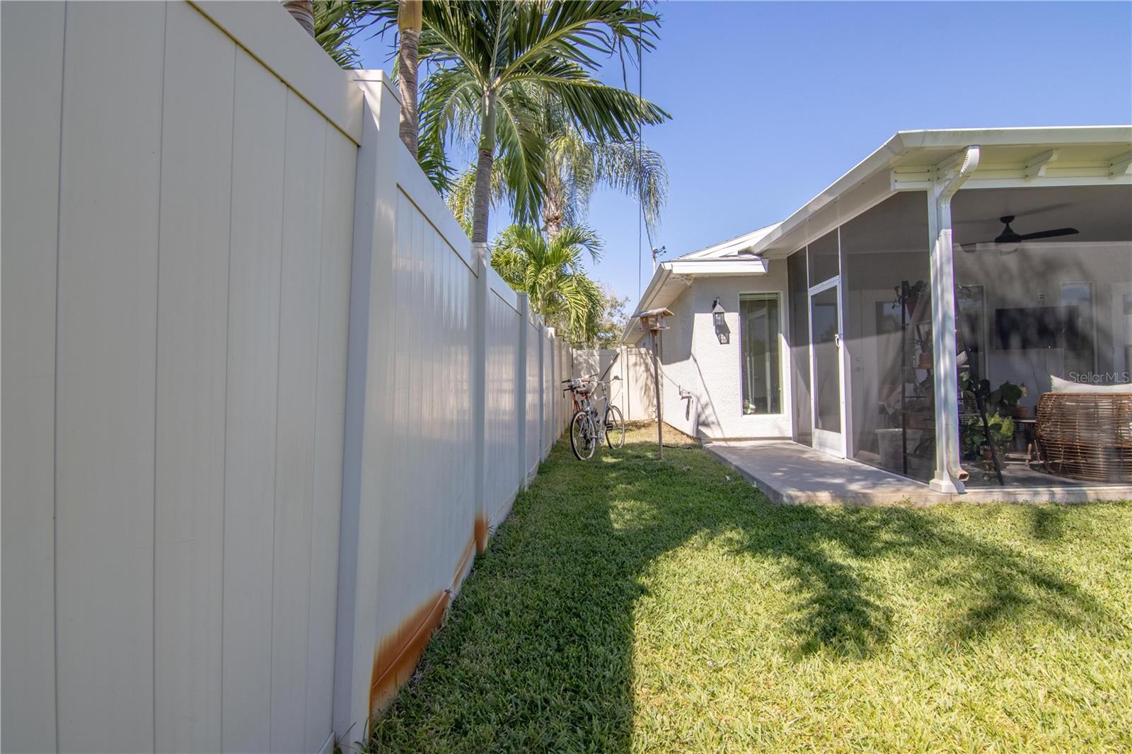 Image 27 of 50 For 600 43rd Avenue Ne