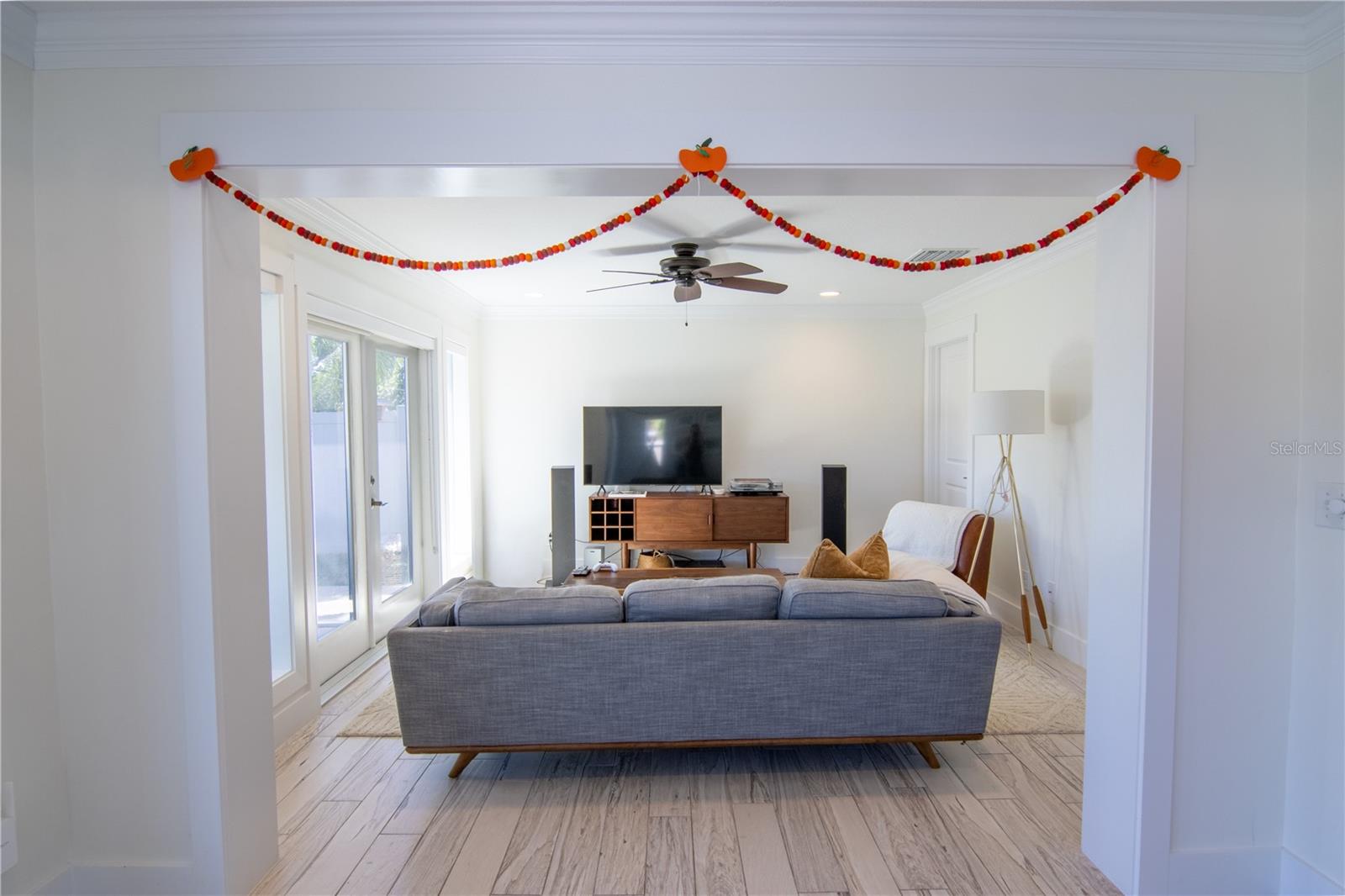 Image 29 of 50 For 600 43rd Avenue Ne