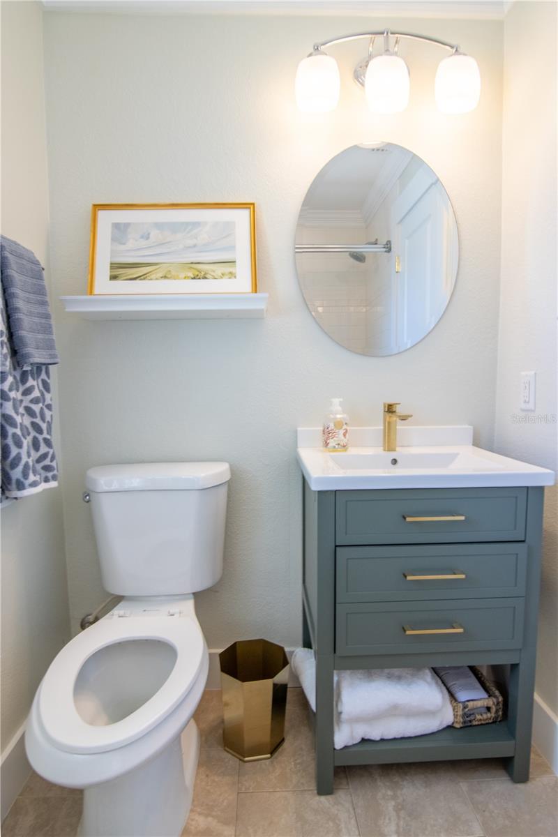 Image 39 of 50 For 600 43rd Avenue Ne