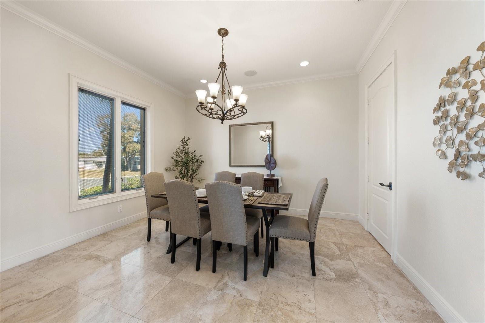 Image 18 of 100 For 903 Harbor Drive