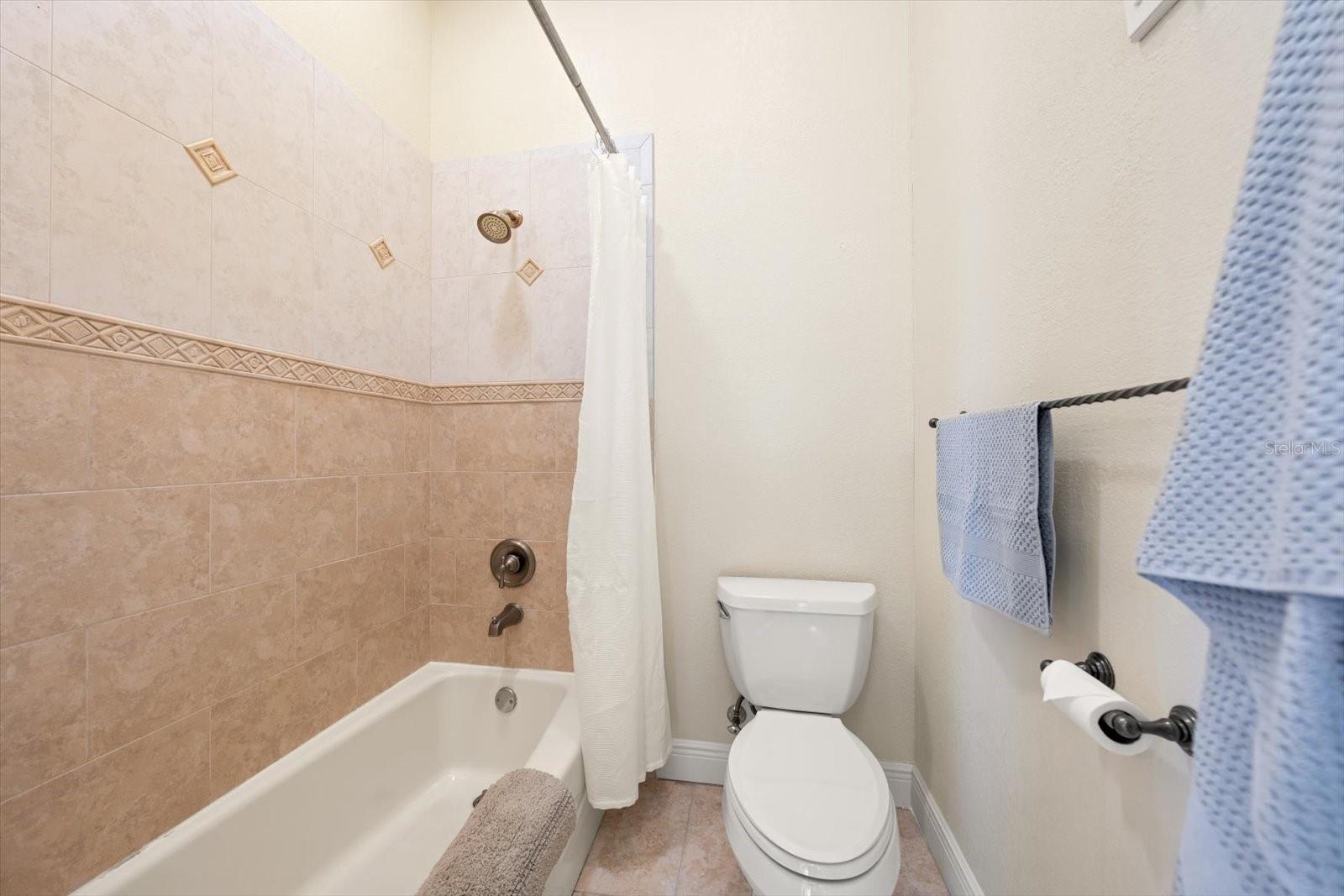 Image 44 of 100 For 903 Harbor Drive