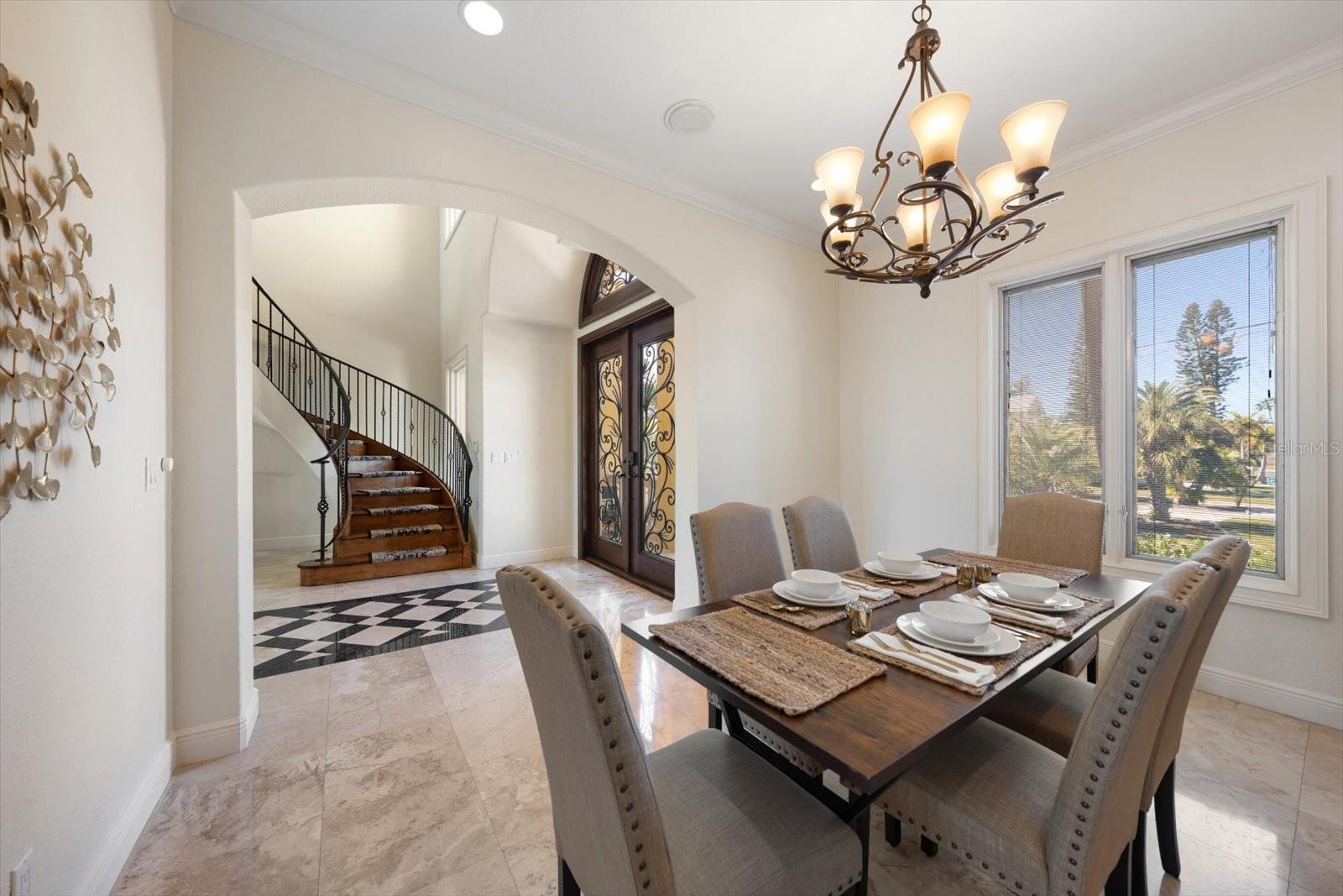 Image 8 of 100 For 903 Harbor Drive