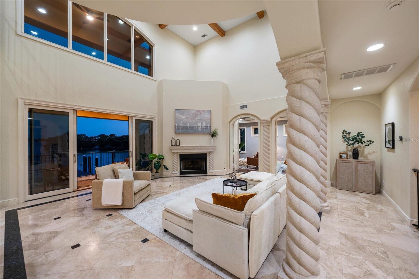 Image 9 of 100 For 903 Harbor Drive