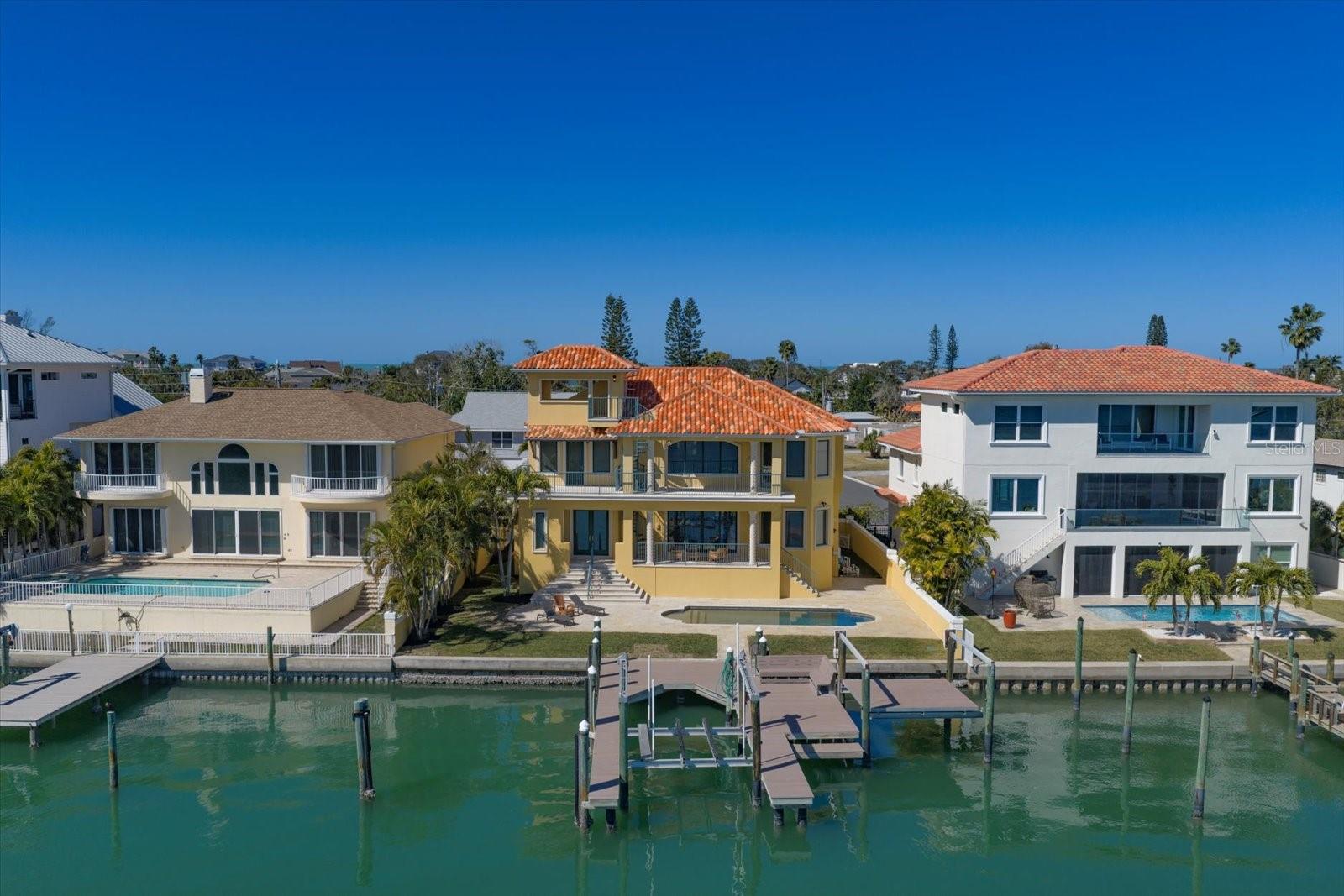 Image 94 of 100 For 903 Harbor Drive