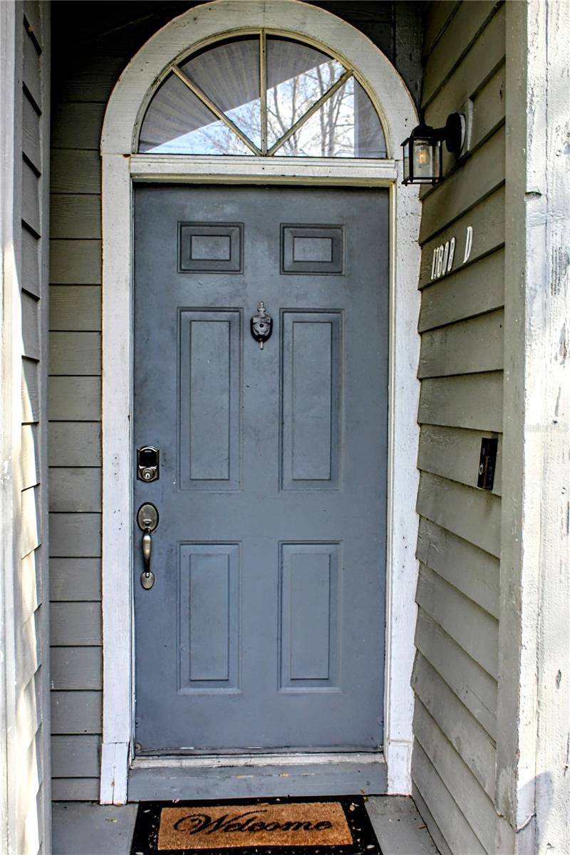 Image 4 of 22 For 11808 Skylake Place D