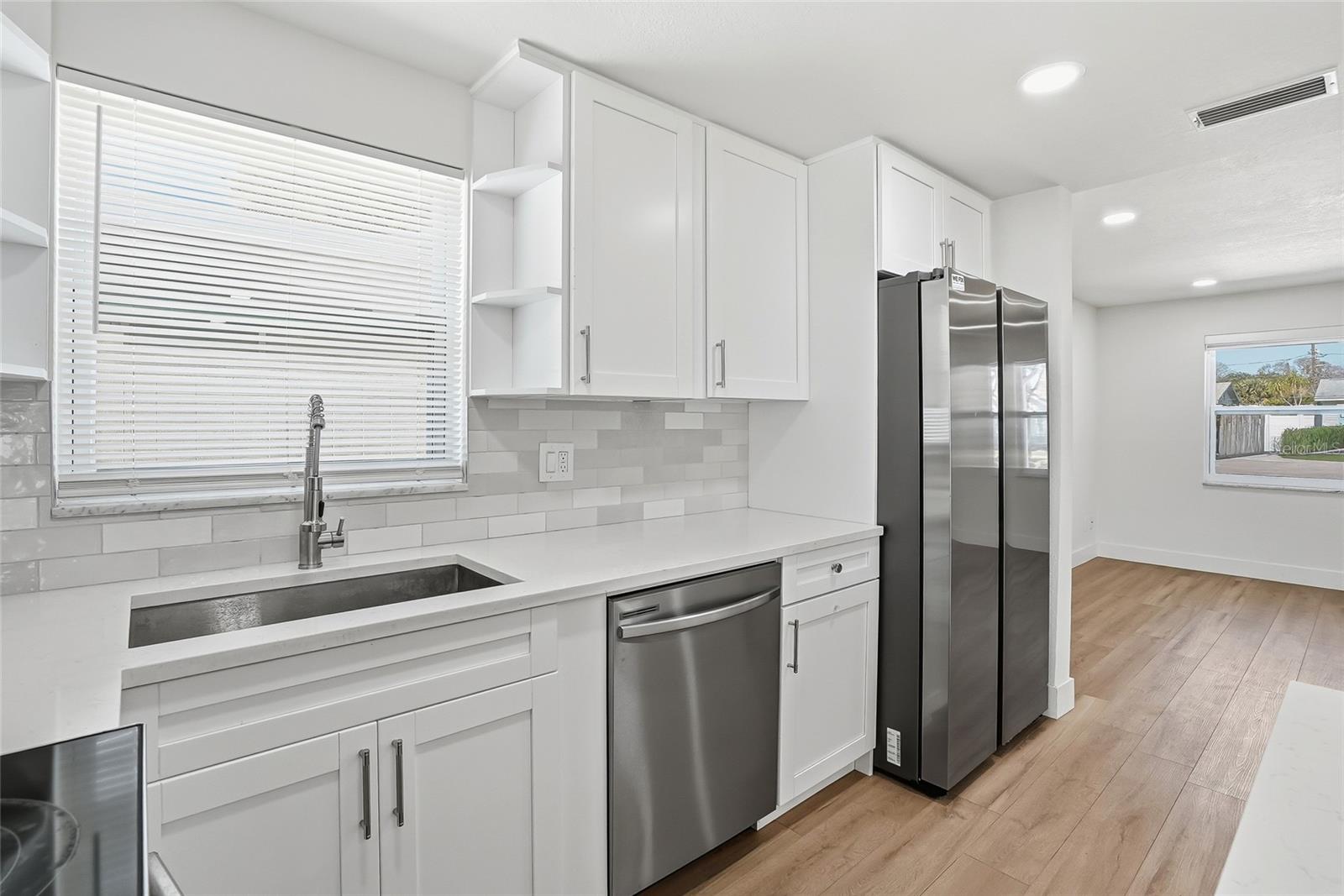 Image 21 of 43 For 720 43rd Avenue N