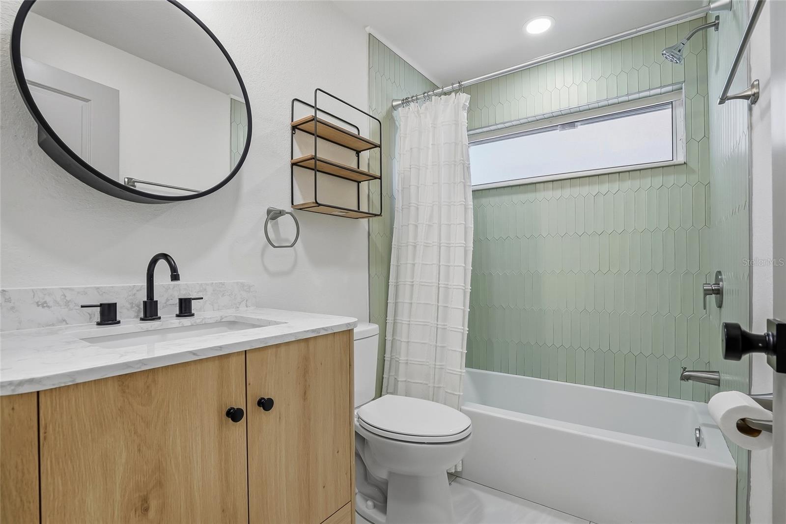 Image 24 of 43 For 720 43rd Avenue N