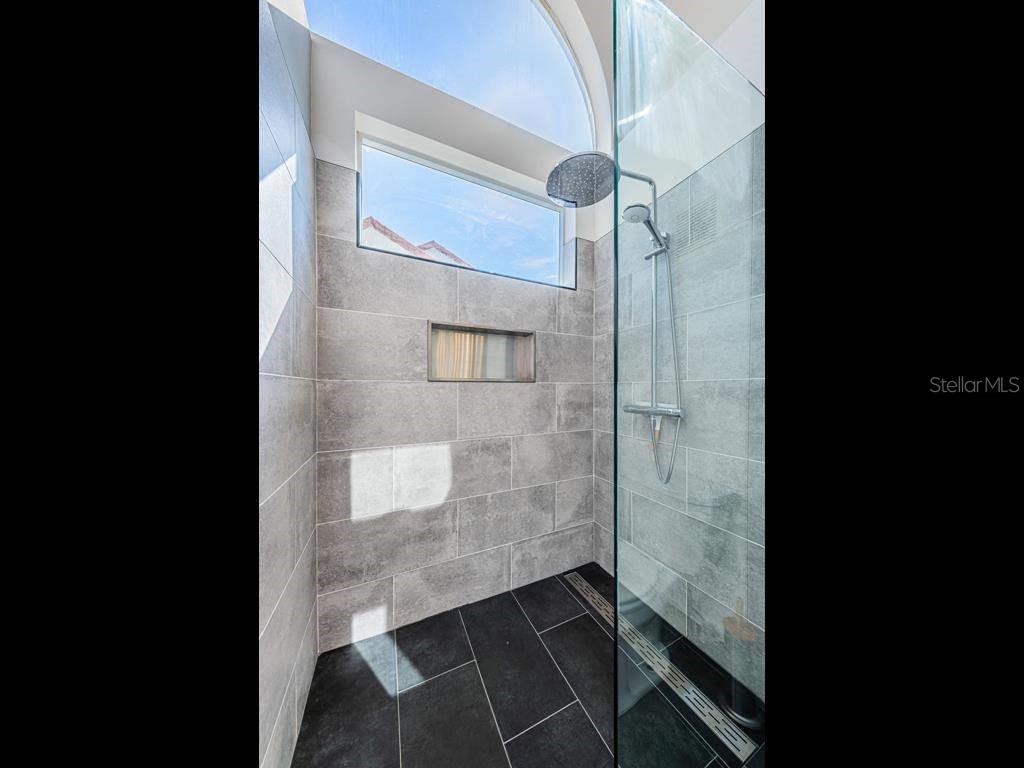 Image 15 of 27 For 6151 Bahia Del Mar Boulevard 226