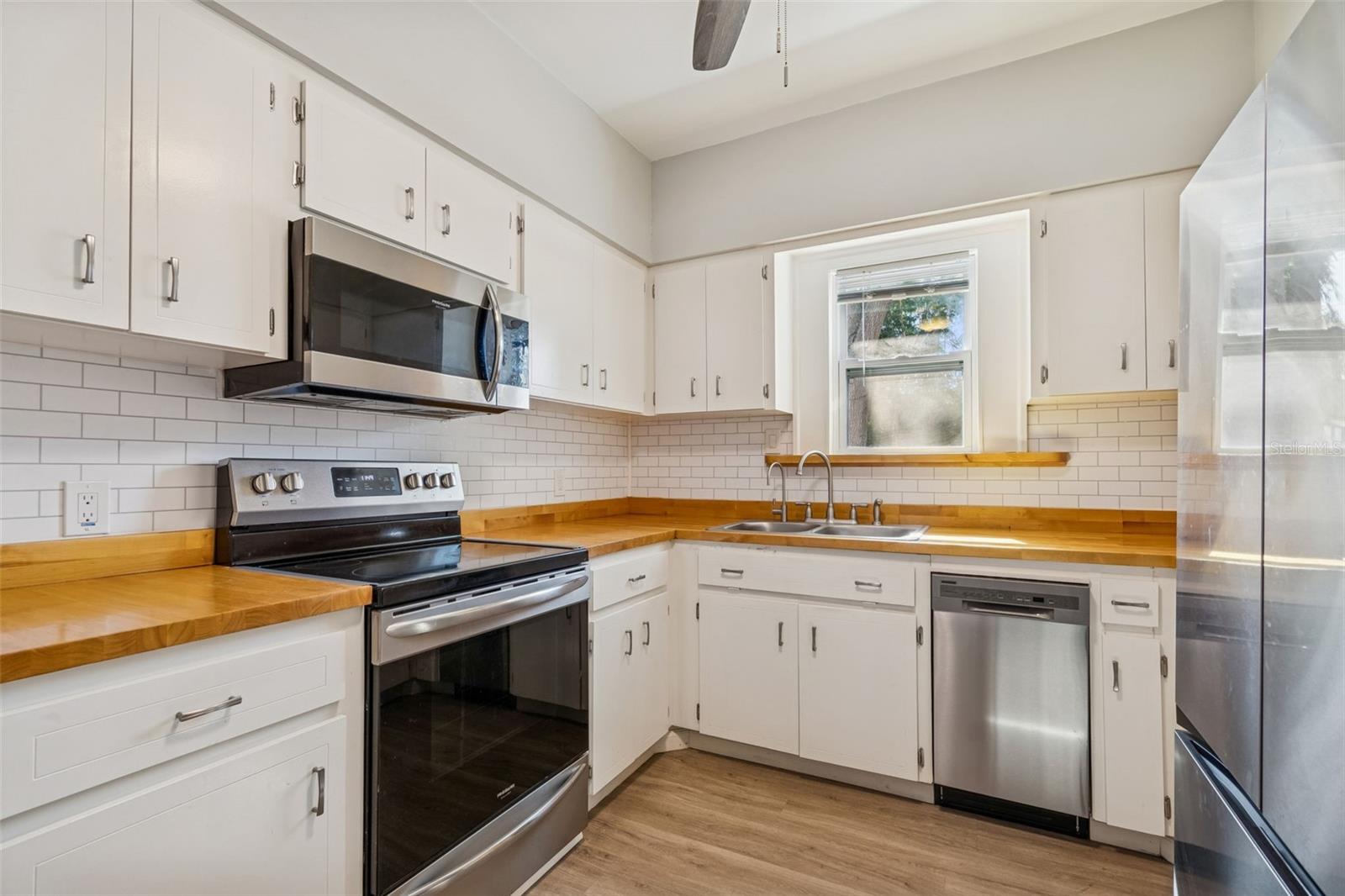 Image 11 of 36 For 5020 16th Street N