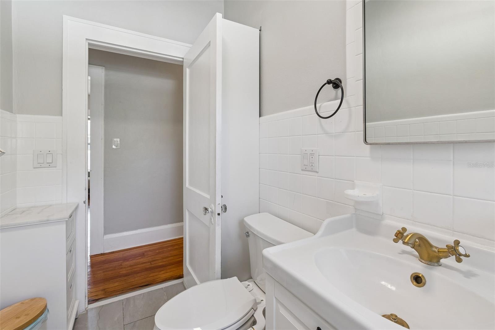 Image 18 of 36 For 5020 16th Street N