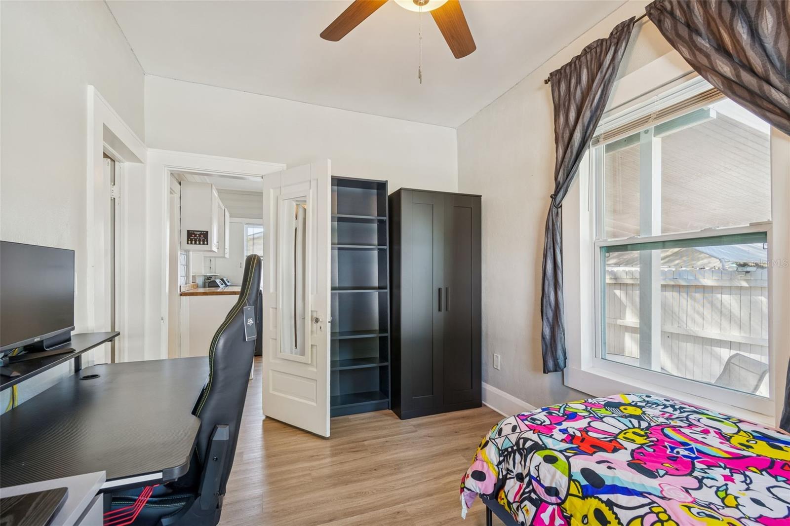 Image 22 of 36 For 5020 16th Street N