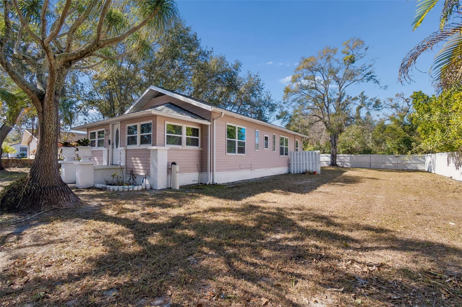 Image 23 of 36 For 5020 16th Street N