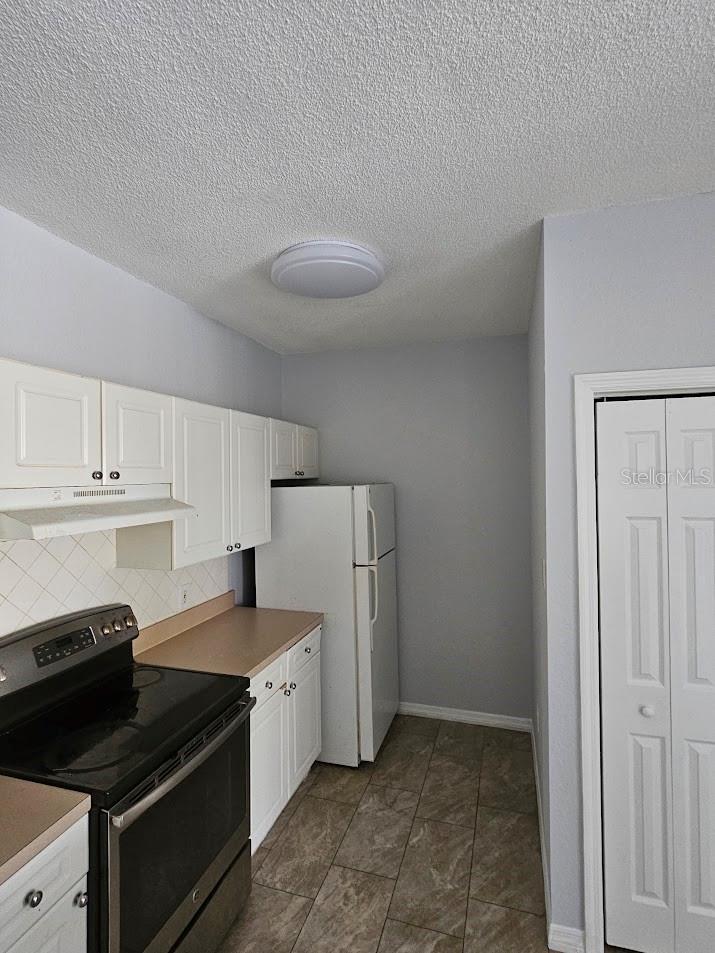 Image 10 of 25 For 18001 Richmond Place Drive 716