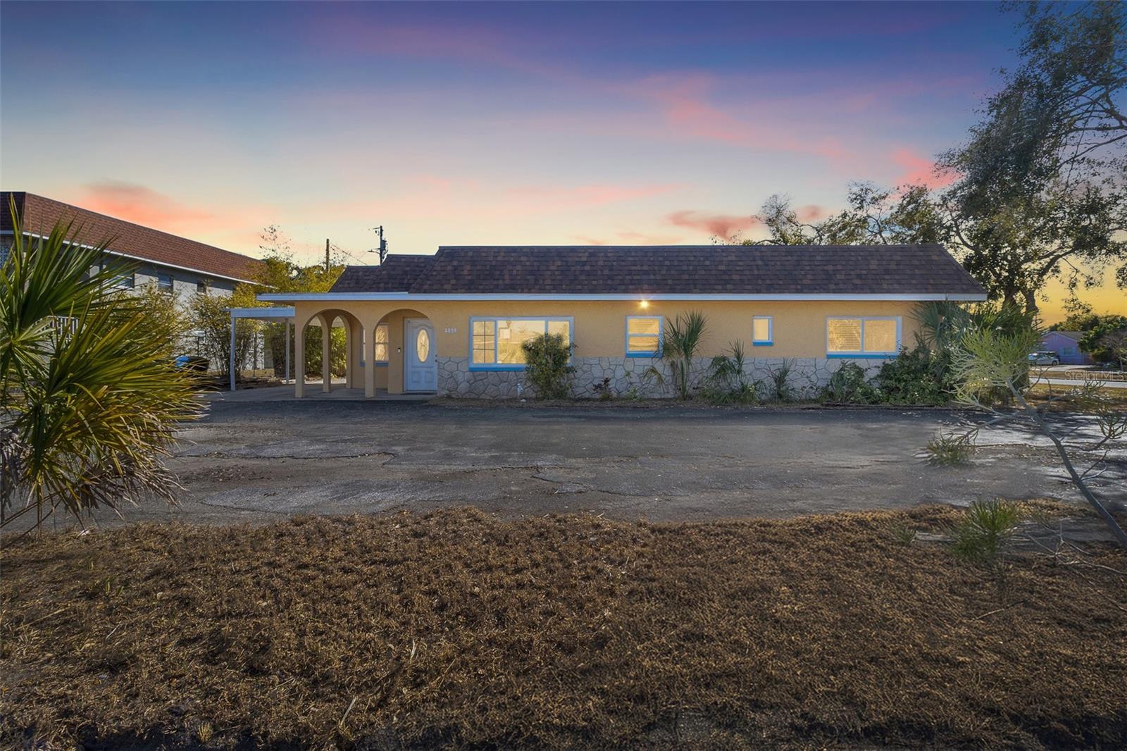 Details for 6098 22nd Avenue N, ST PETERSBURG, FL 33710