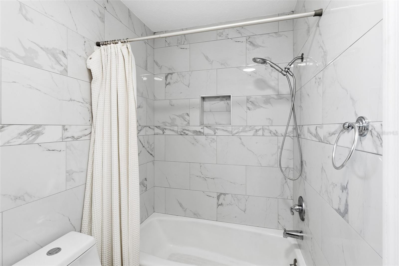 Image 13 of 24 For 6098 22nd Avenue N