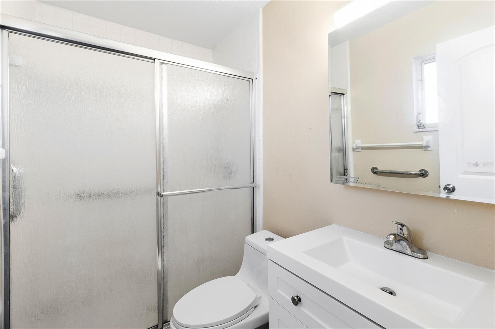 Image 15 of 24 For 6098 22nd Avenue N