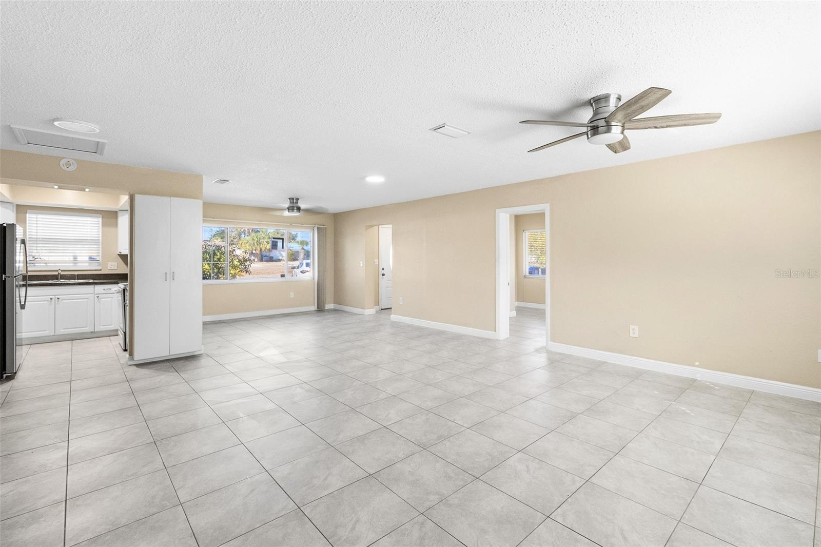 Image 4 of 24 For 6098 22nd Avenue N