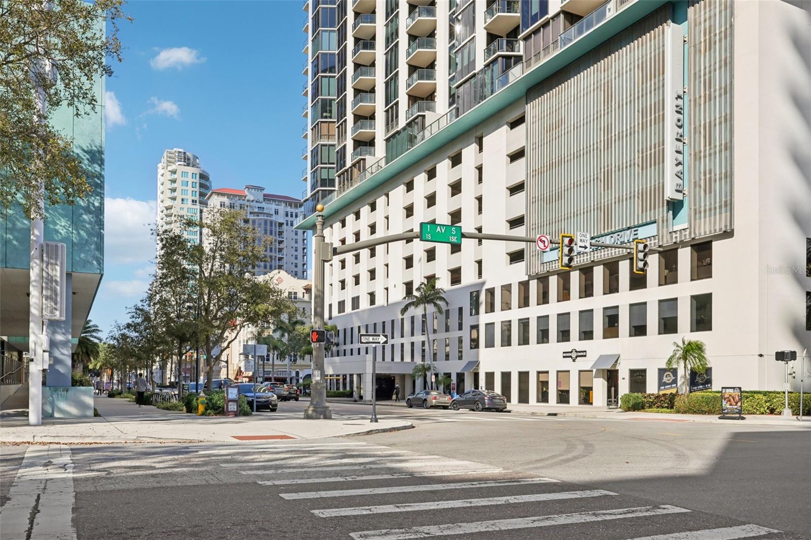 Listing photo id 45 for 400 Central Avenue 1601