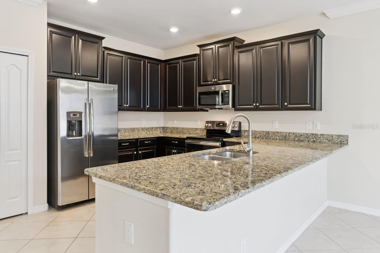 Image 18 of 36 For 6404 Torrington Circle