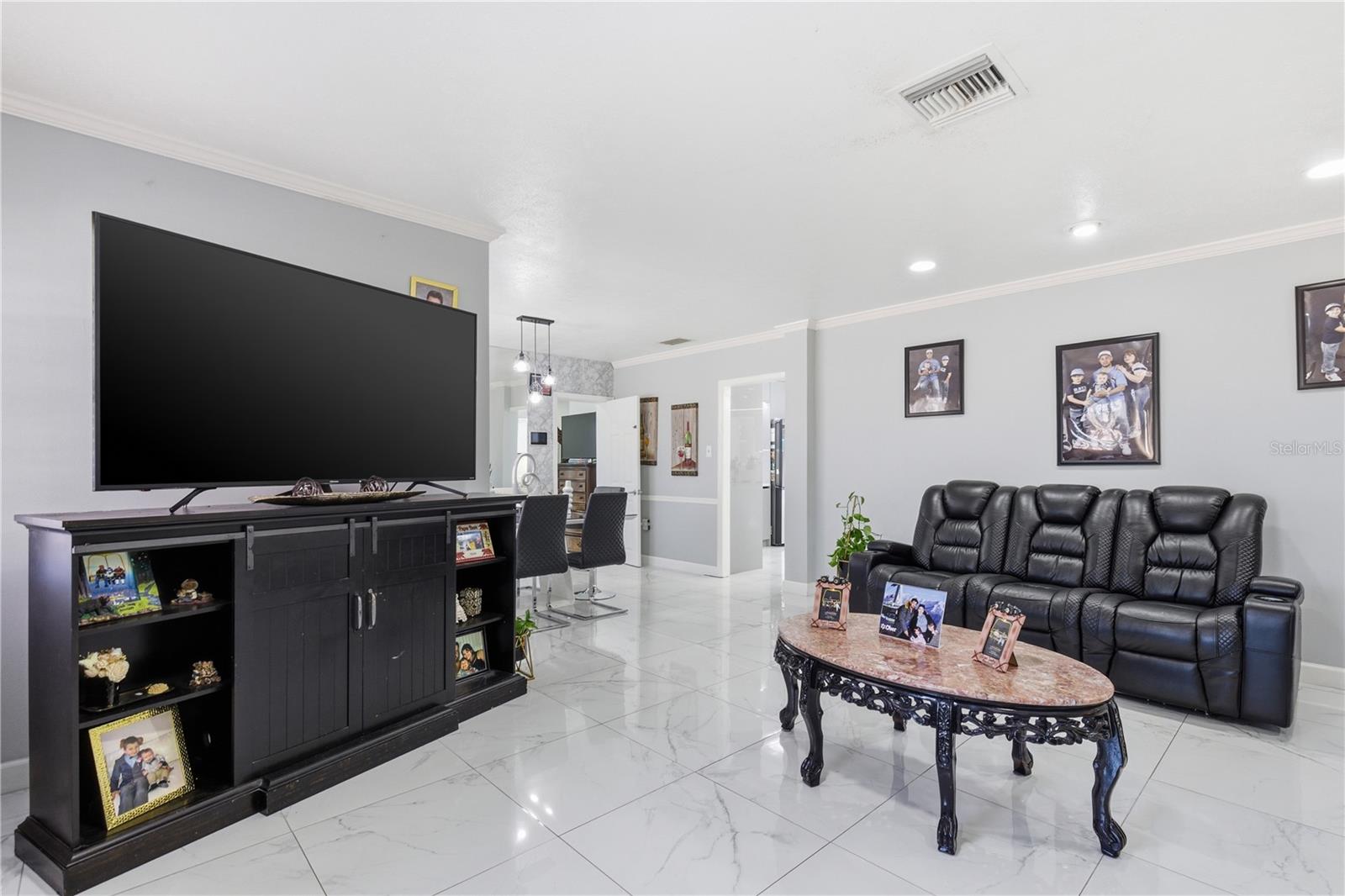 Image 10 of 84 For 1506 Oregon Circle